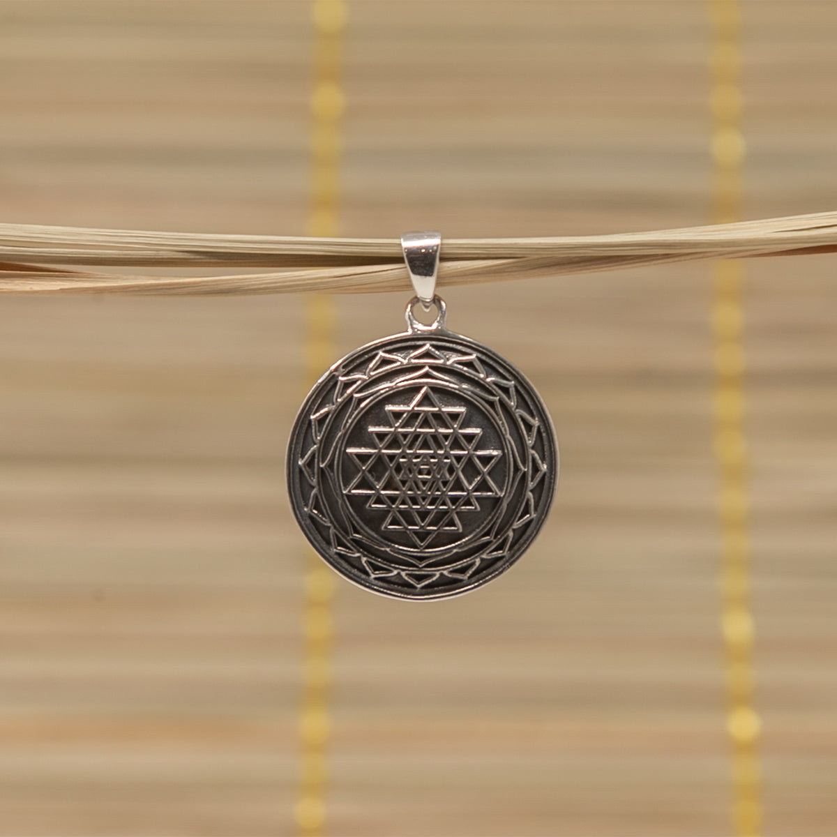 Sri Yantra Pendant | Round
