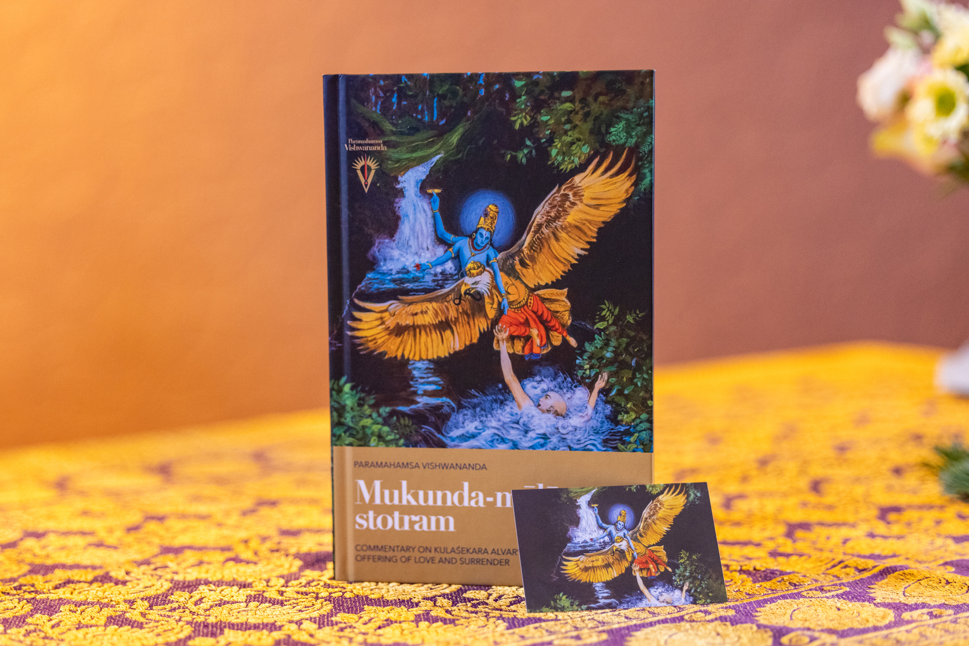 Mukunda-mala-stotram: Commentary on Kulasekhara Alvar's Offering of Love and Surrender