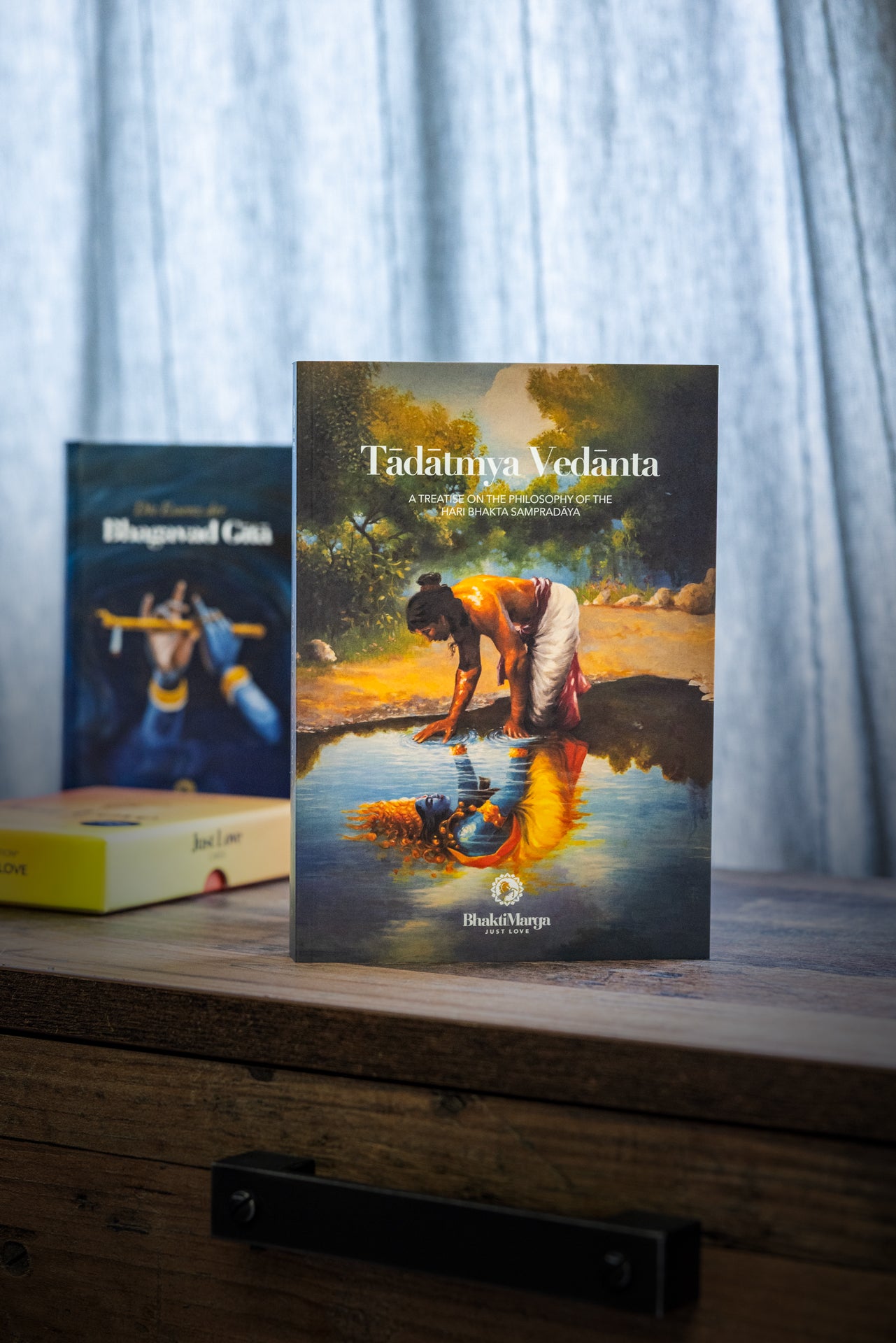 Tadatmya Vedanta - A Treatise on the Philosophy of the Hari Bhakta Sampradaya