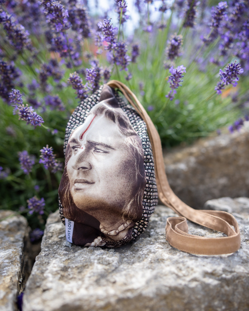 Mala Bag - Paramahamsa Vishwananda | Portrait 2