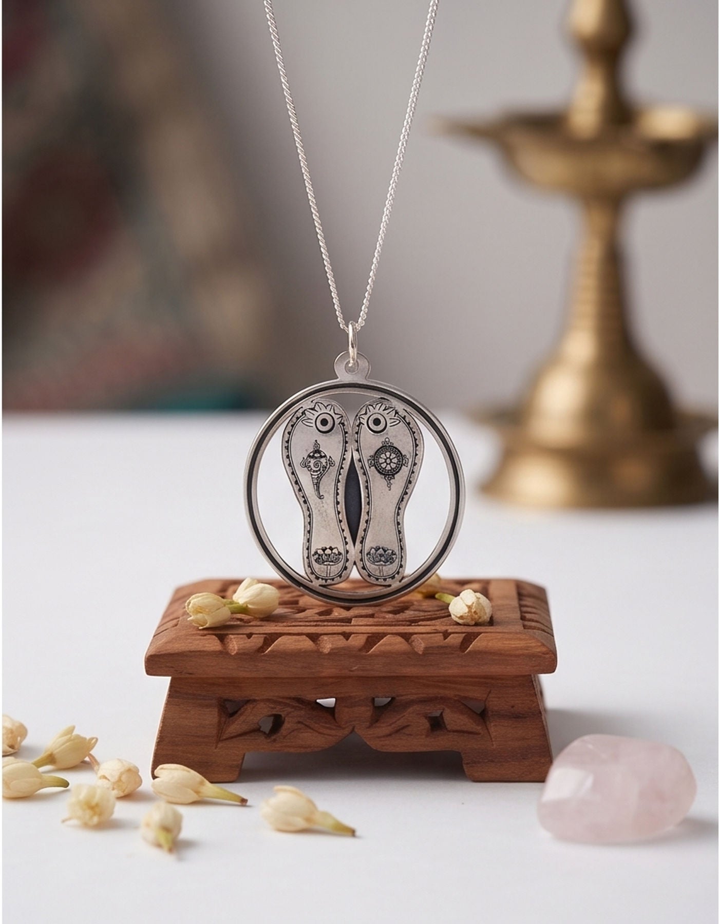 Paramahamsa Vishwananda Pendant | Paduka 925