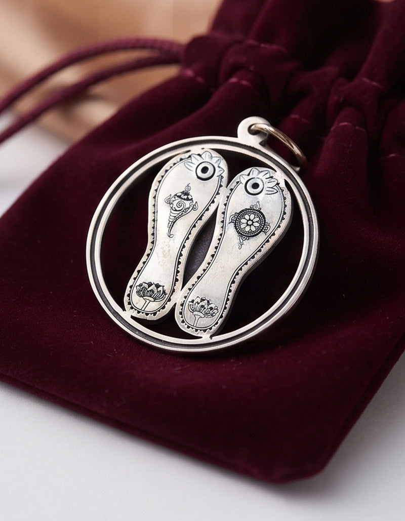 Paramahamsa Vishwananda Pendant | Paduka 925